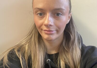 Laura Bardsley-Ellis – Head Coach