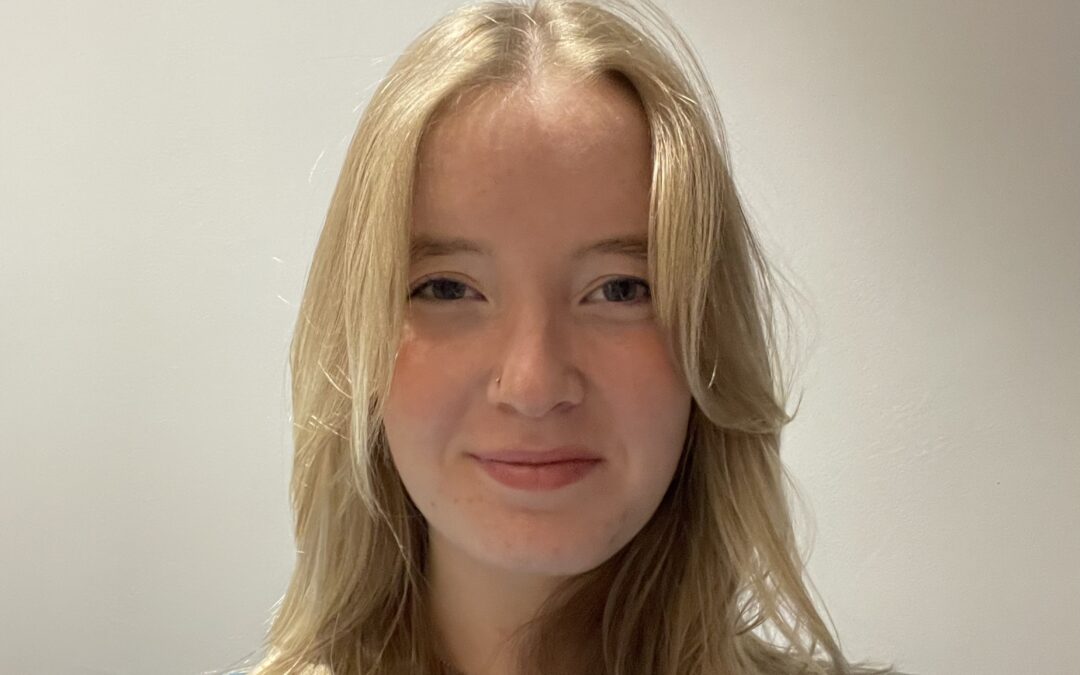 Anya Colbourn – Coach