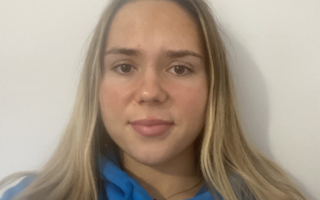 Emma Skamlova – Coach