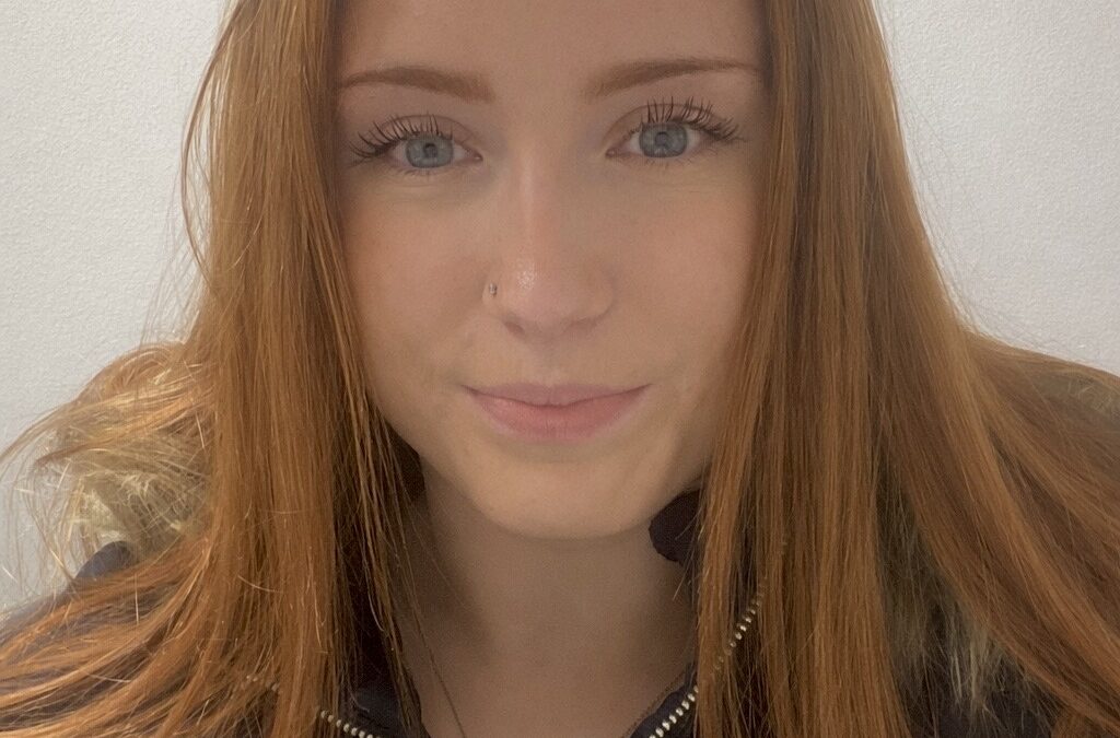 Sienna Redding – Coach